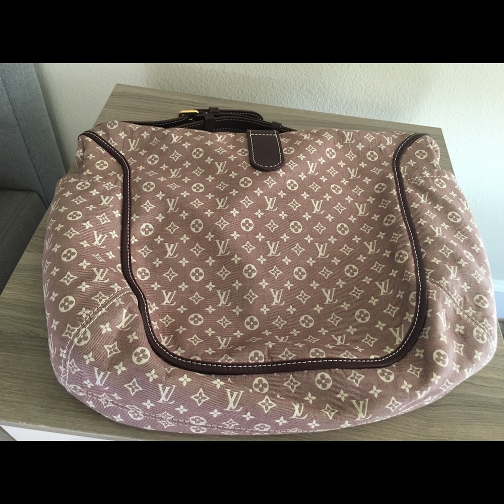 Handbags - Picture 4 of 5